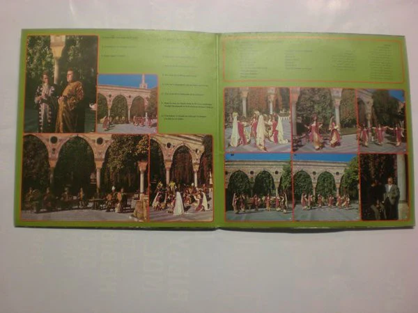 أوركسترا وكورال فرقة أمية للفنون الشعبية* = Orchestre Et Chorale Omaya* - كنوز من الشرق = Kounouz Minal Chark - Volume 2 (LP, gat) - Image 3