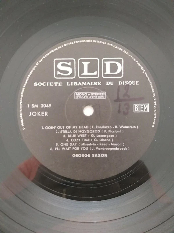 George Saxon - Un Saxofono Nel Mondo (LP, Album) - Image 3